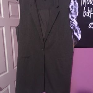 NWT Apt 9 long sleeveless blazer vest, gray